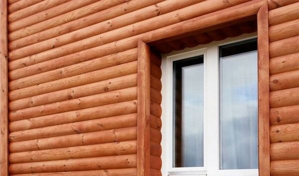 Дом, обшитый блок-хаусом