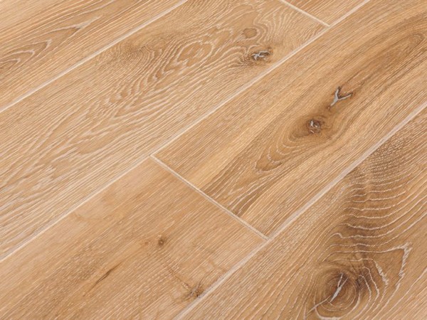 Пол из дубовой доски