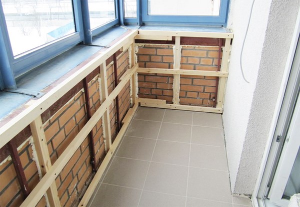 Каркас на балконе без утепления